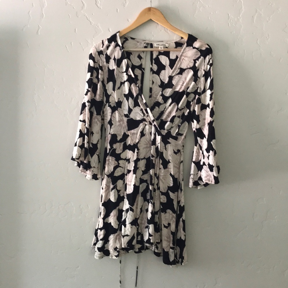 Billabong floral dress